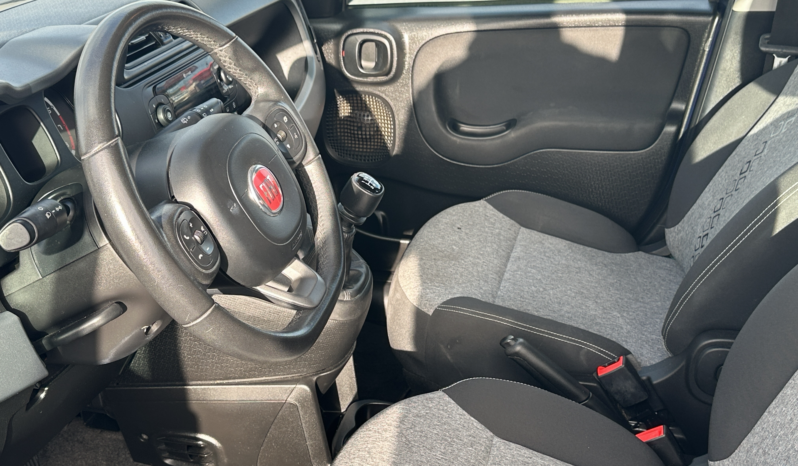 FIAT PANDA 2020 1.2 LOUNGE 70CV 5p. – 7.000€ (99.000KM l Gasolina l Manual I Azul) lleno