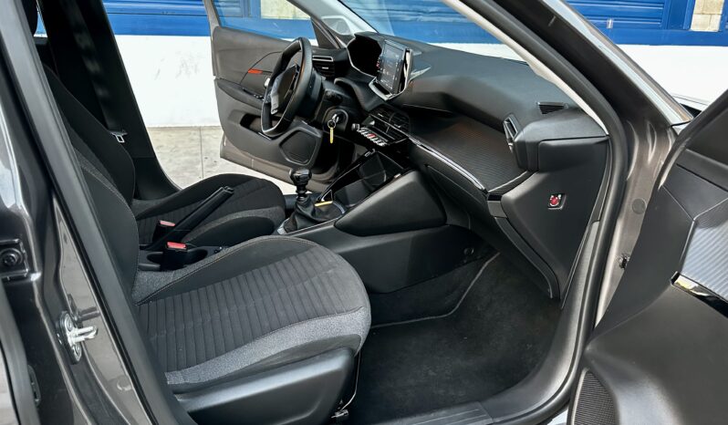 Peugeot N208 2021 1.2T s&s Active Pack 102CV 5p. – 14.900€ (35.000KM l Gasolina l Manual I Gris) lleno